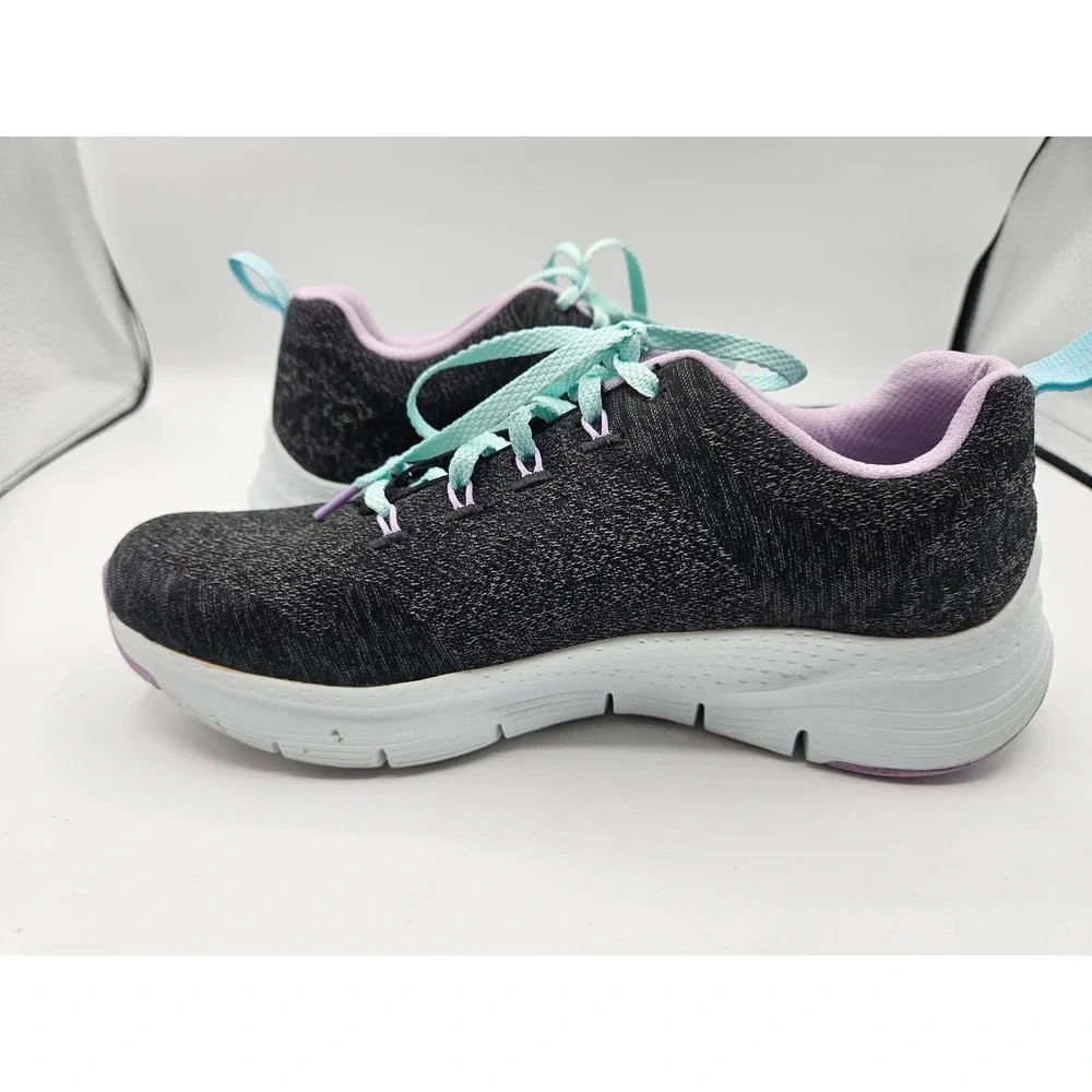 Skechers Women's Arch Fit Comfy Wave‎ Gray Purple Blue Laces Size 7